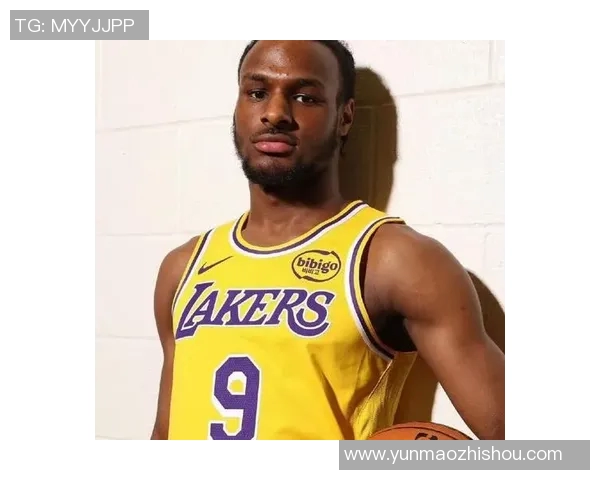 夏季联赛首日回顾弗拉格表现出色助队战胜湖人榜眼探花缺席引人关注